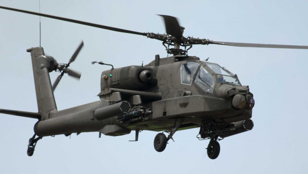Βίντεο: AH-64 Apache σε μια μοναδική πτήση ελιγμών
